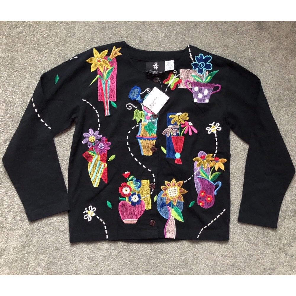 NWT GIRLS MICHAEL SIMON Flower🌸 Embroidered Top